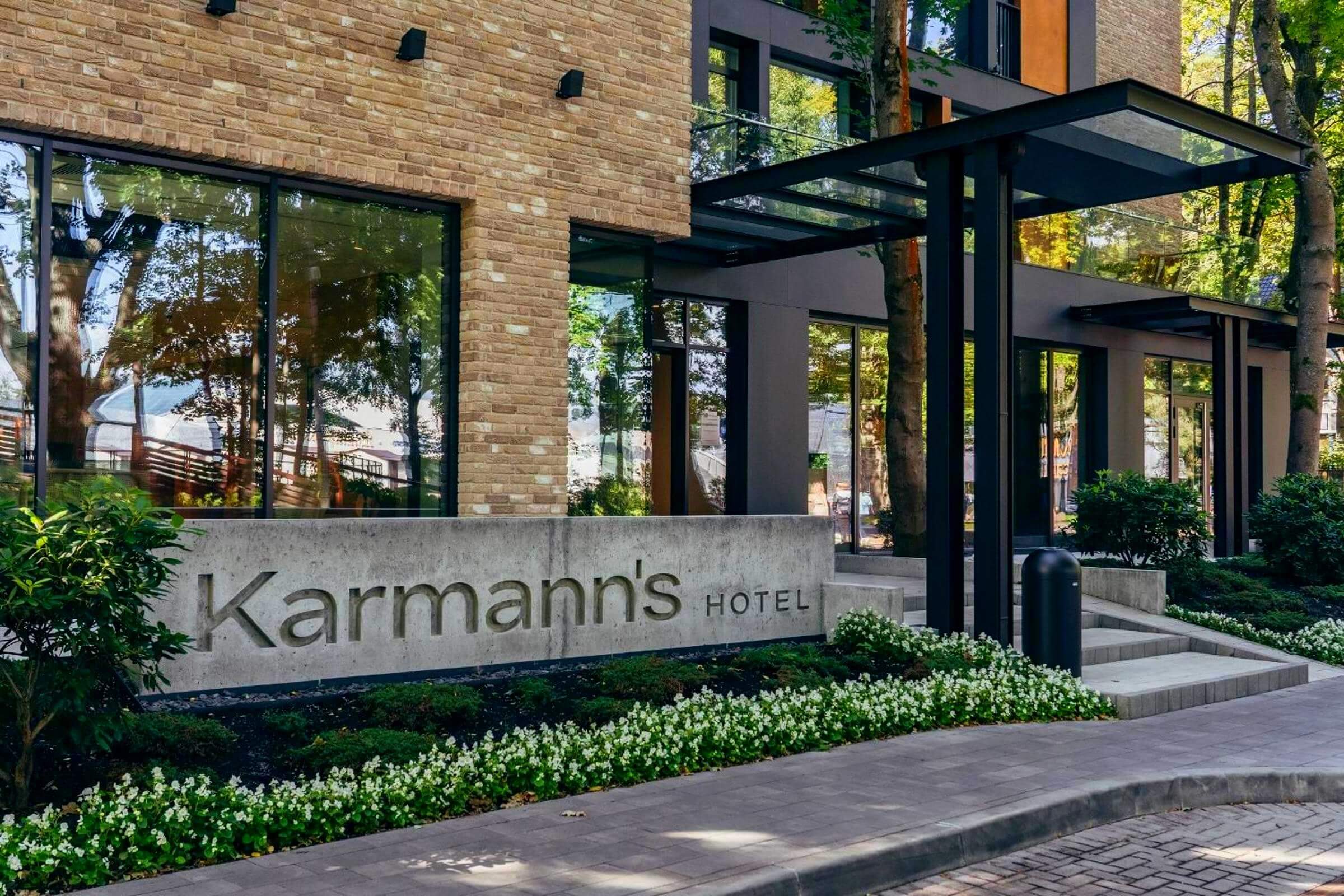 Karmann’s Hotel – Yantar Hall